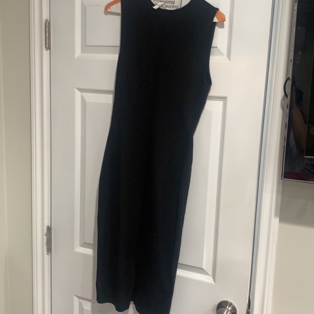 Dress - Picture 6 of 7